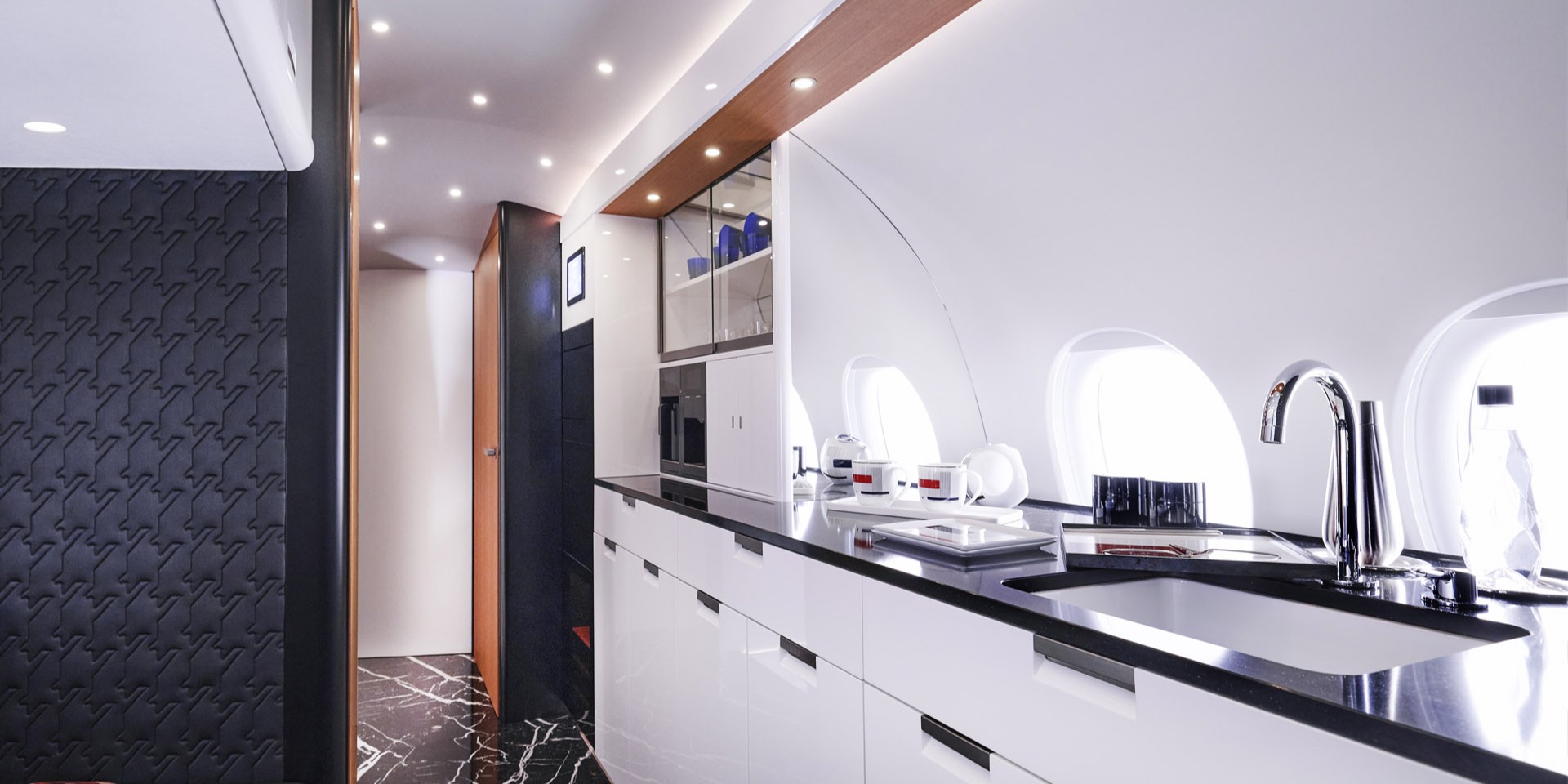Dassault Falcon 10X gallery image 5