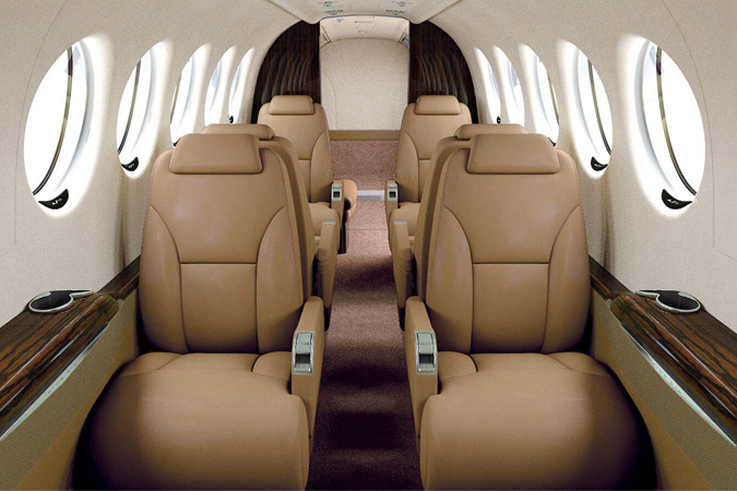 Beechcraft King Air 350 gallery image 2