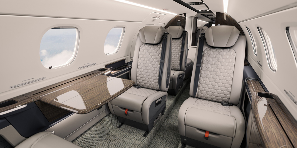 Embraer Phenom 300 gallery image 1