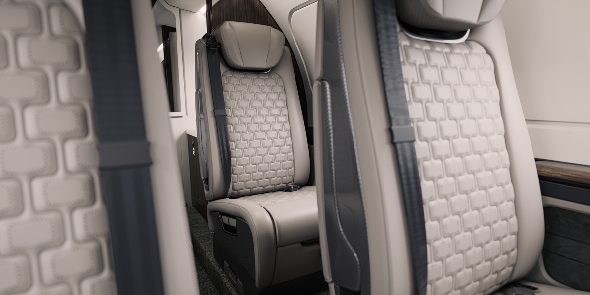 Embraer Phenom 300 gallery image 3